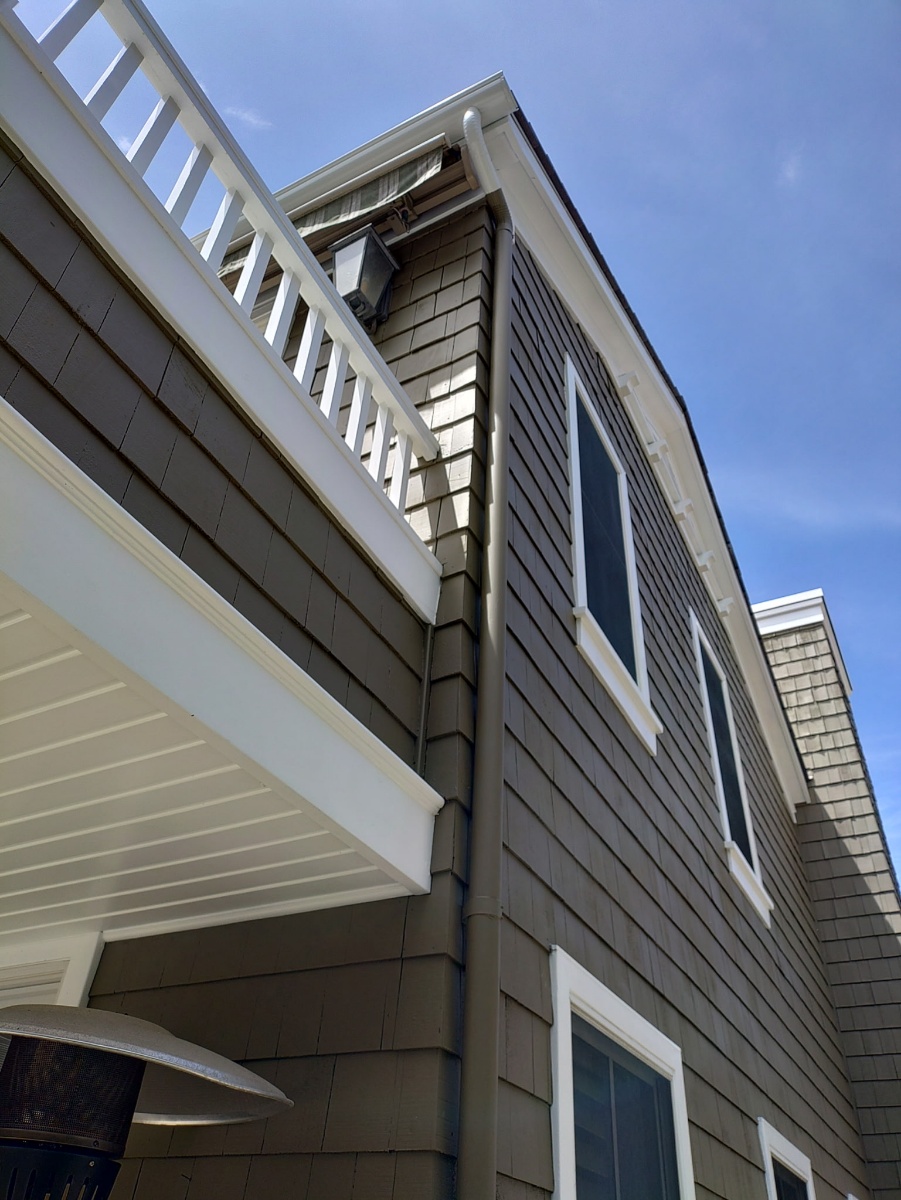 Newport Beach Rain Gutter Installation project photo 8
