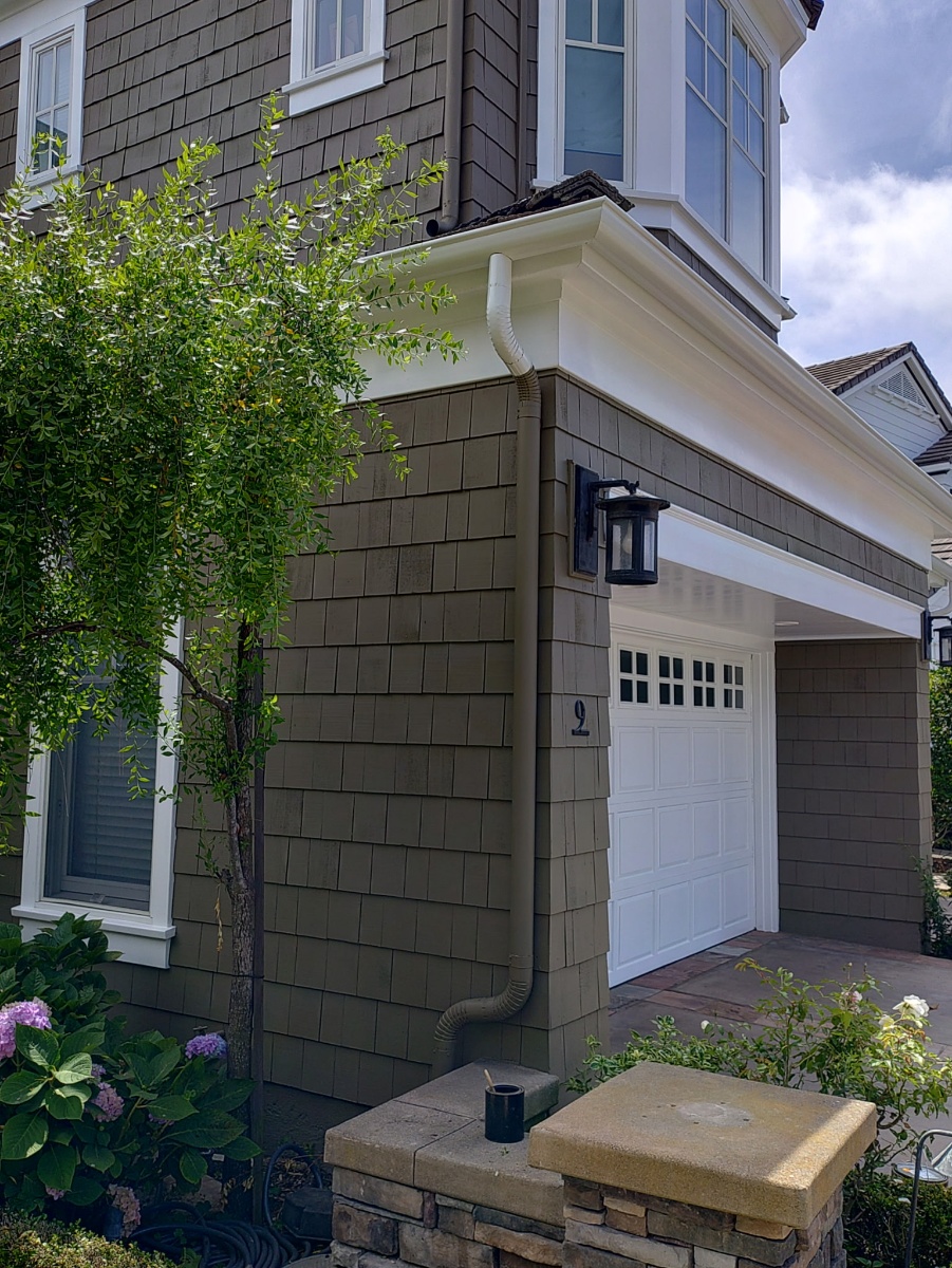 Newport Beach Rain Gutter Installation project photo 1