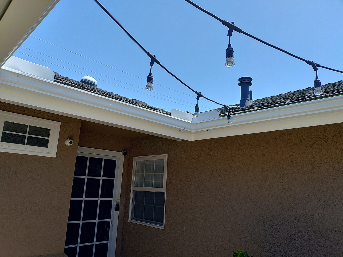 Anaheim - Gutters rain gutter project